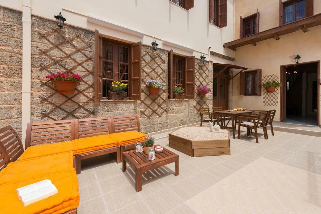 The White House Of Rhodes Appartement Rhodes City Buitenkant foto